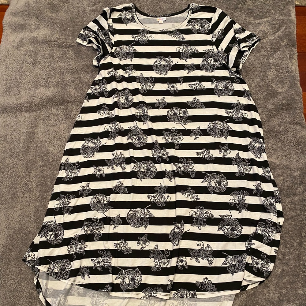 Lularoe Carly